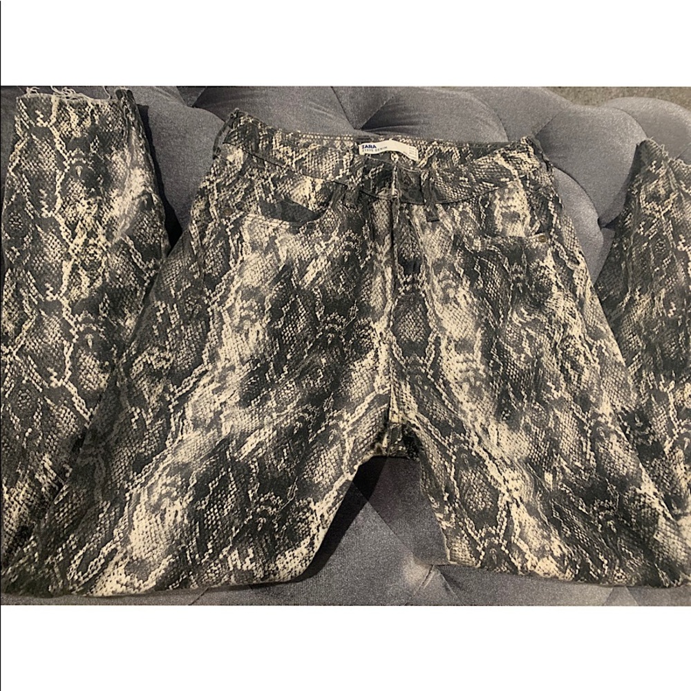 Zara snake print high waisted jeans size 4